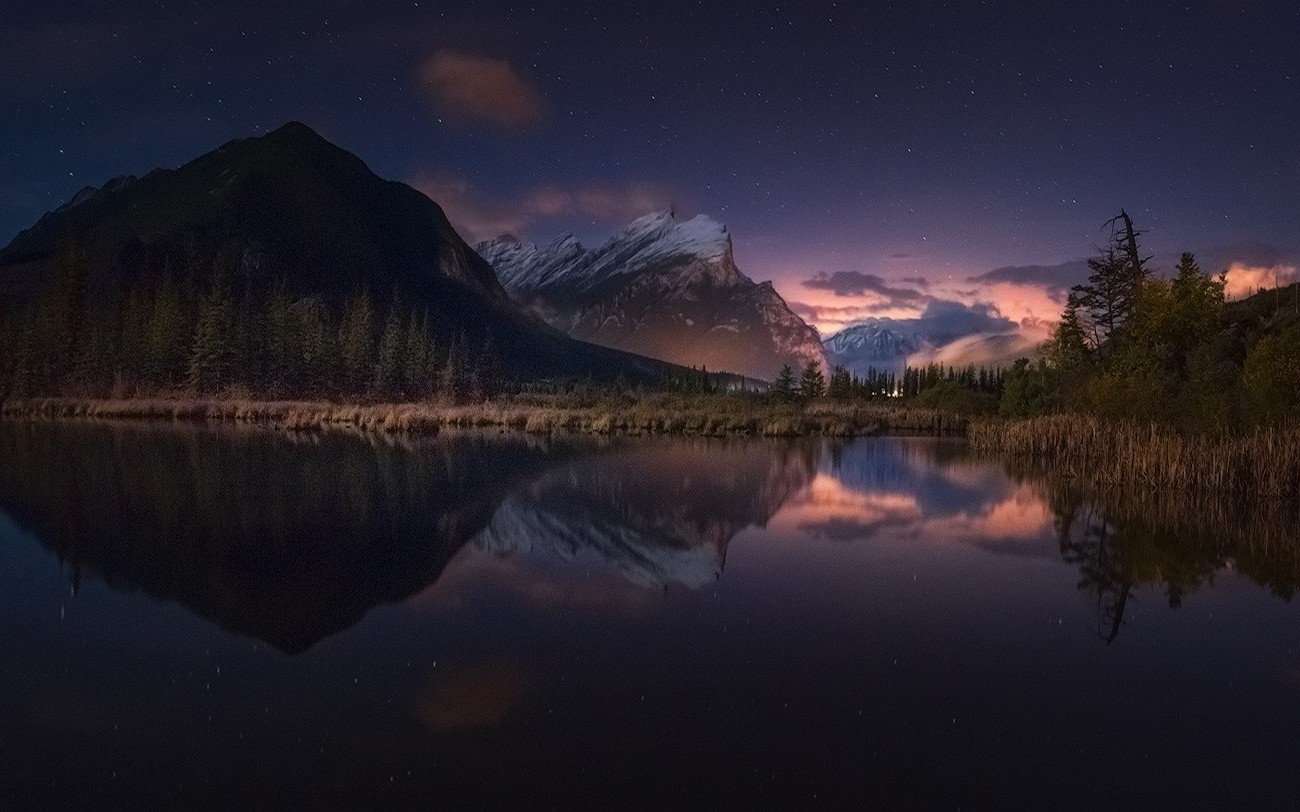 nature, Landscape, Starry Night, Lake, Mountain, Reflection, Forest, Snowy Peak, Banff National Park, Canada, Shrubs, Water, Calm Wallpaper