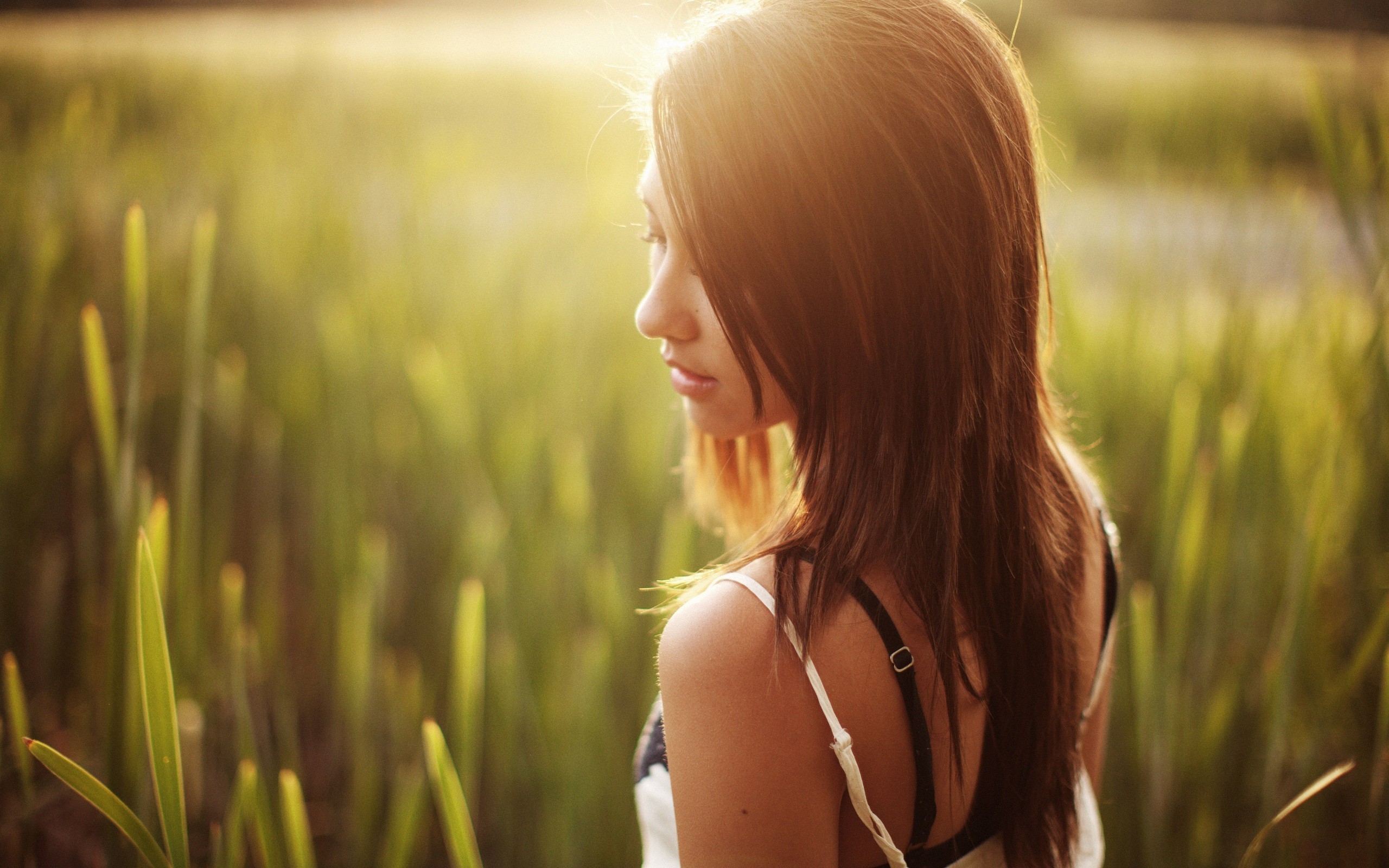 women, Women Outdoors, Brunette, Long Hair Wallpaper