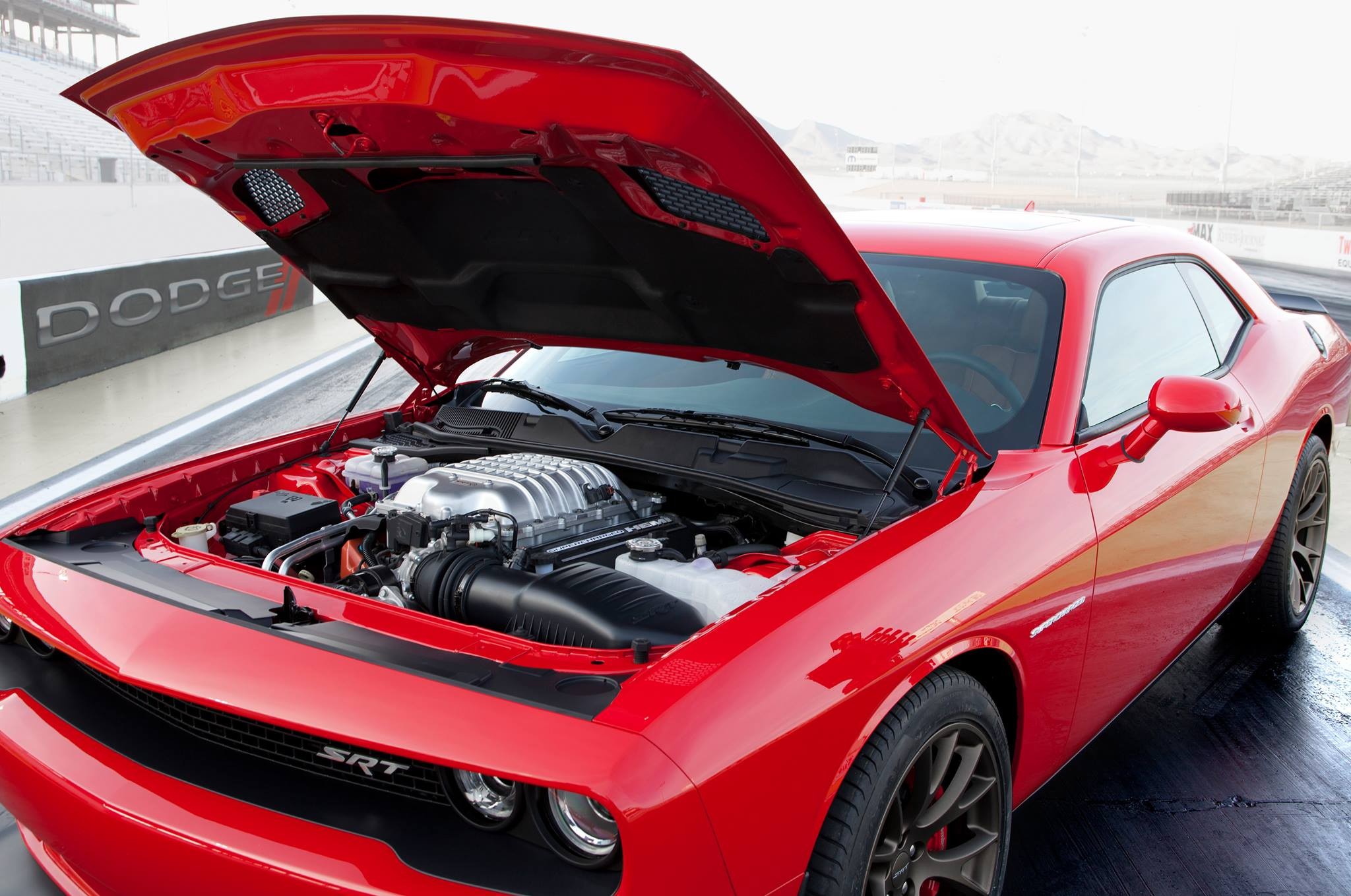 Dodge Challenger SRT Wallpaper