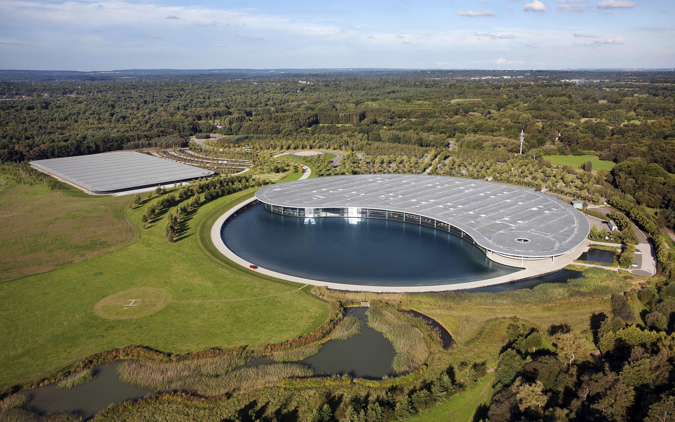 nature, Landscape, Trees, Forest, Birds Eye View, Aerial View, Modern, Architecture, McLaren, Technology, McLaren Technology Centre, Lake, Field, Grass, Factories, Woking, England, UK, Circle, Road, Car Wallpaper