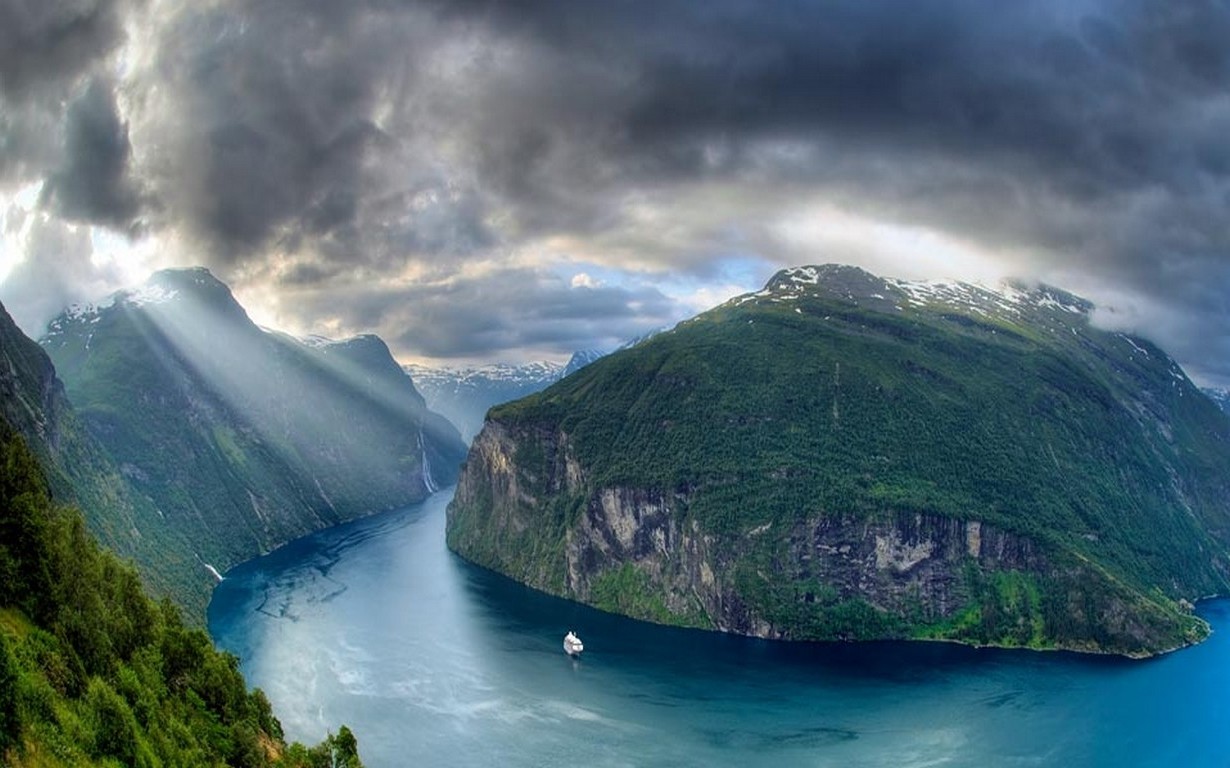 nature, Landscape, Geiranger, Fjord, Norway, Sun Rays, Mountain, Clouds, Cruise Ship, Cliff, Snowy Peak Wallpaper