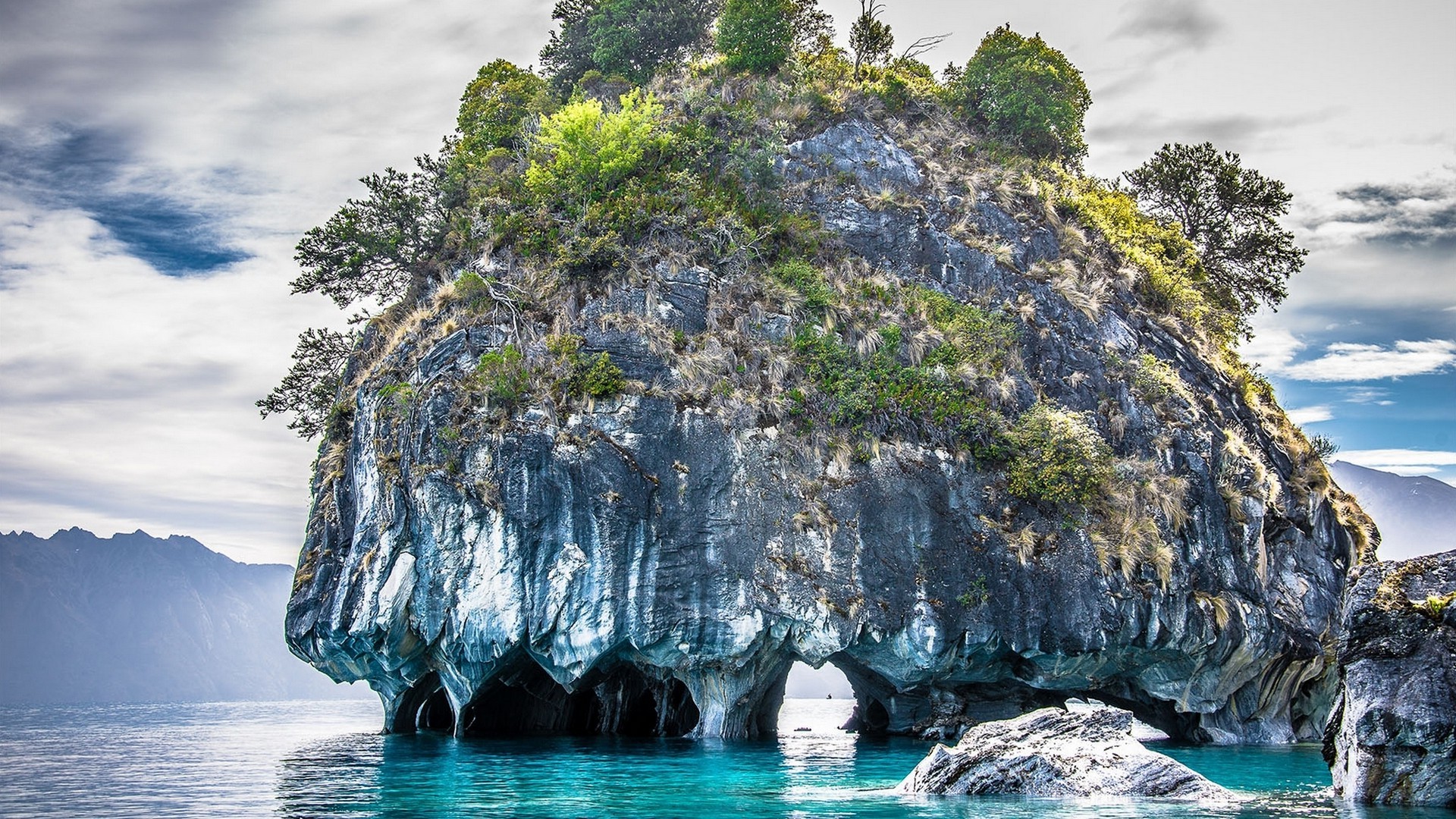 nature, Landscape, Cathedral, Rock, Lake, Island, Trees, Shrubs, Patagonia, Chile, Erosion, Cave, Turquoise, Water Wallpaper