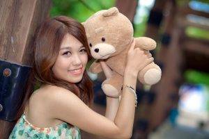 teddy Bears, Smiling, Brunette