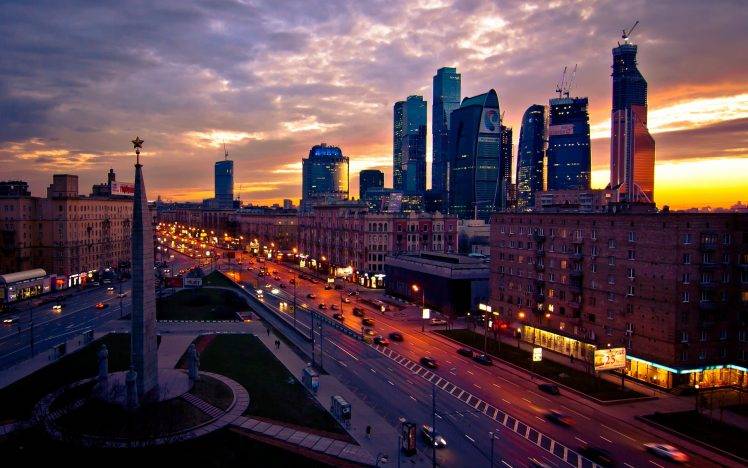 city, Cityscape, Architecture, Capital, Moscow, Russia, Clouds, Sunset, Building, Town Square, Street, Lights, Evening, Car, Road, Skyscraper, Cranes (machine) HD Wallpaper Desktop Background