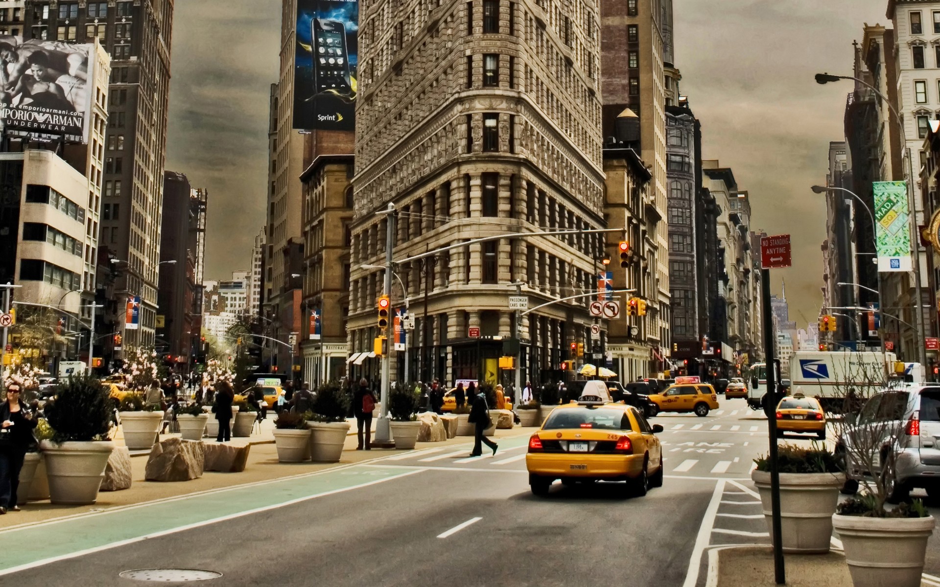 city, Cityscape, Architecture, Road, Building, Skyscraper, Clouds, New York City, Taxi, Car, Street, USA, Manhattan, Flatiron Building, People, Billboards, Traffic Lights Wallpaper