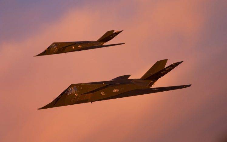 F 117 Nighthawk, Aircraft, Stealth, Military Aircraft, Sunset, US Air Force, Strategic Bomber HD Wallpaper Desktop Background