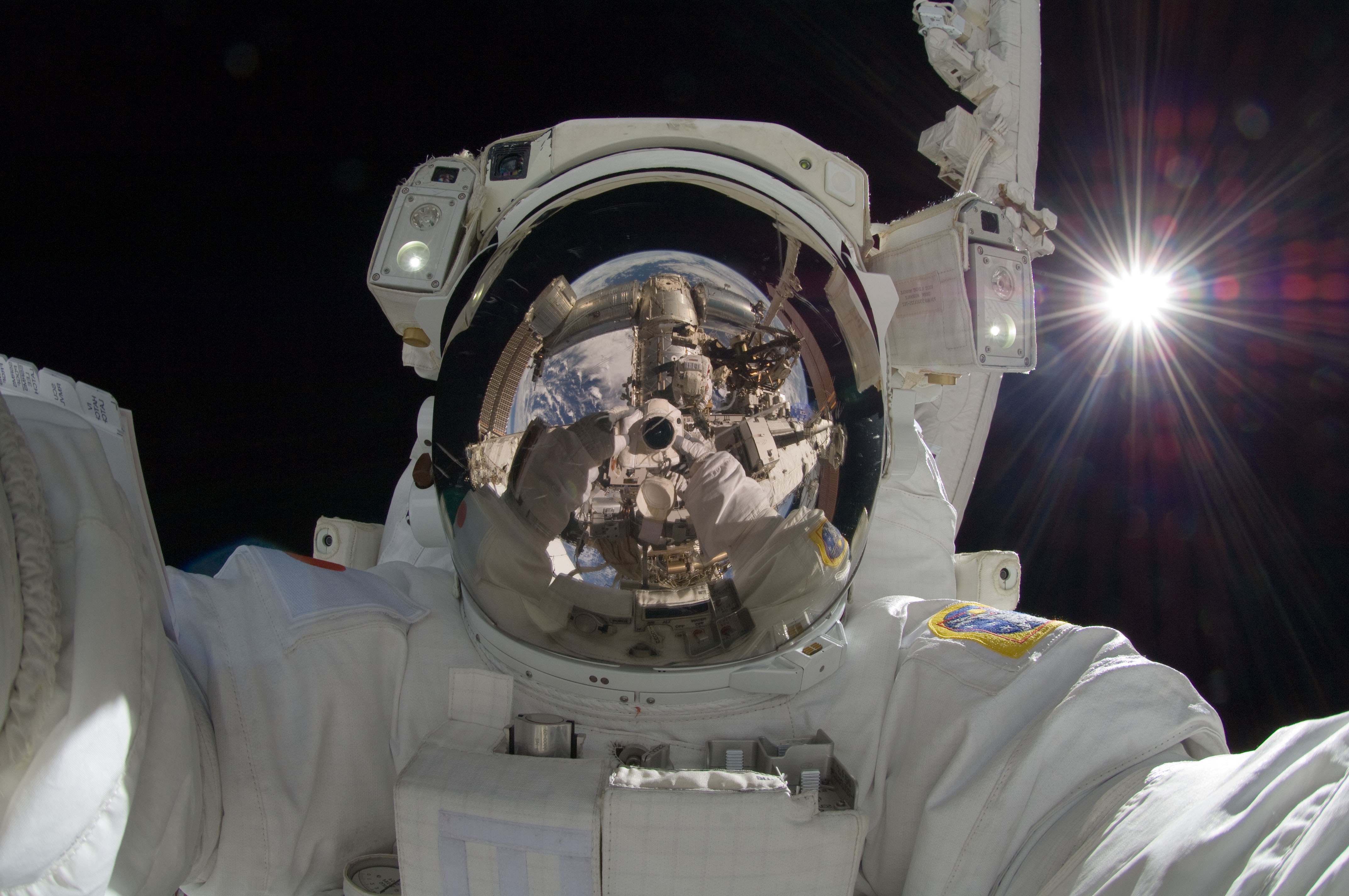 space, Astronaut, Selfies, Self Shots, Reflection Wallpaper