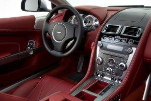 Aston Martin DB9, Car