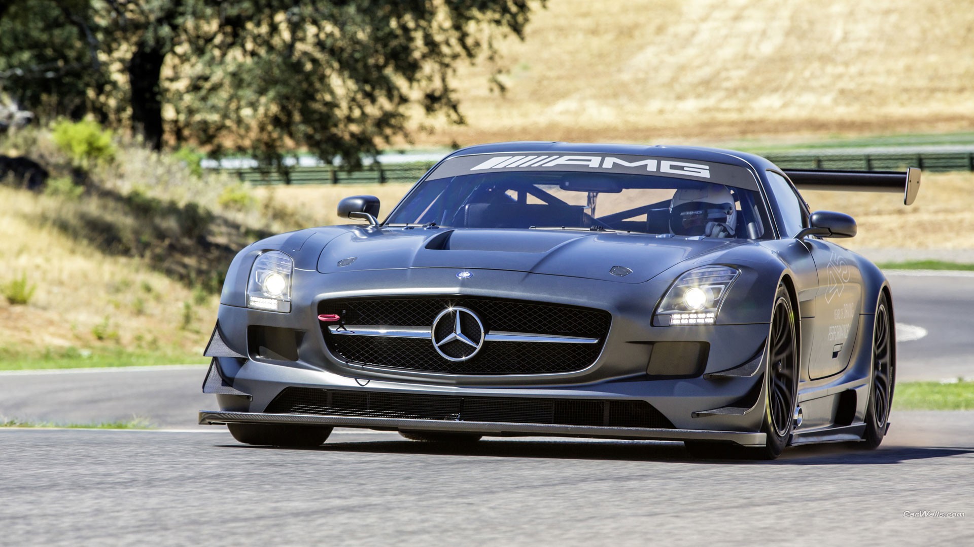 Mercedes SLS Wallpaper