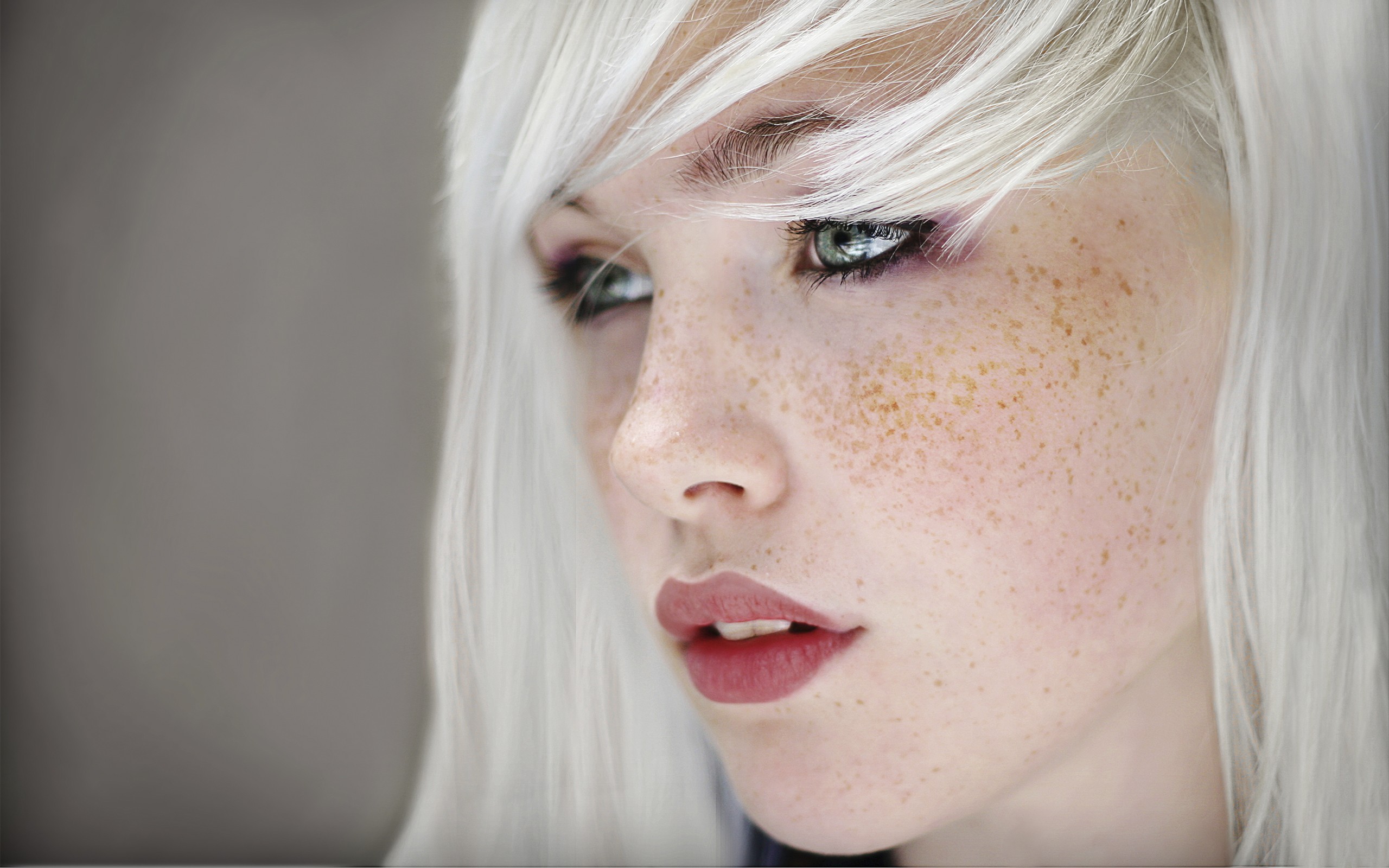 freckles, Blonde, Green Eyes, Devon Jade, Women Wallpaper