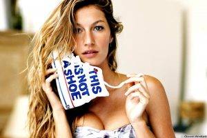 cleavage, Shoes, Humor, Gisele Bundchen