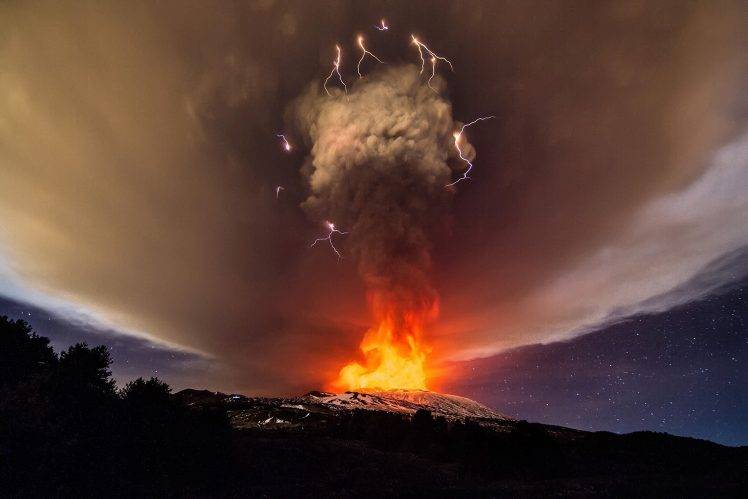 vulcano, Fire, Nature, Volcano, Lava, Lightning, Clouds, Smoke HD Wallpaper Desktop Background