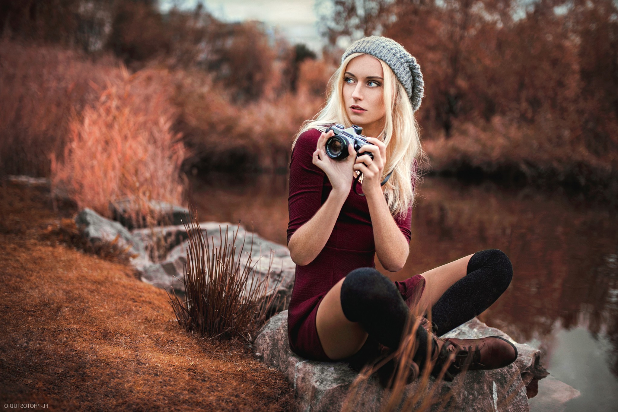 camera, Blonde, Red Dress, Leggings, Hat, Nature, Pond Wallpaper