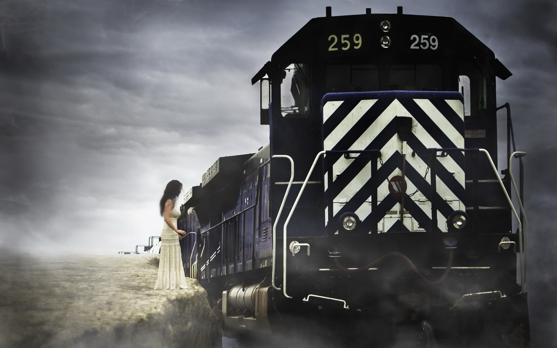 train, Women, Model Wallpaper