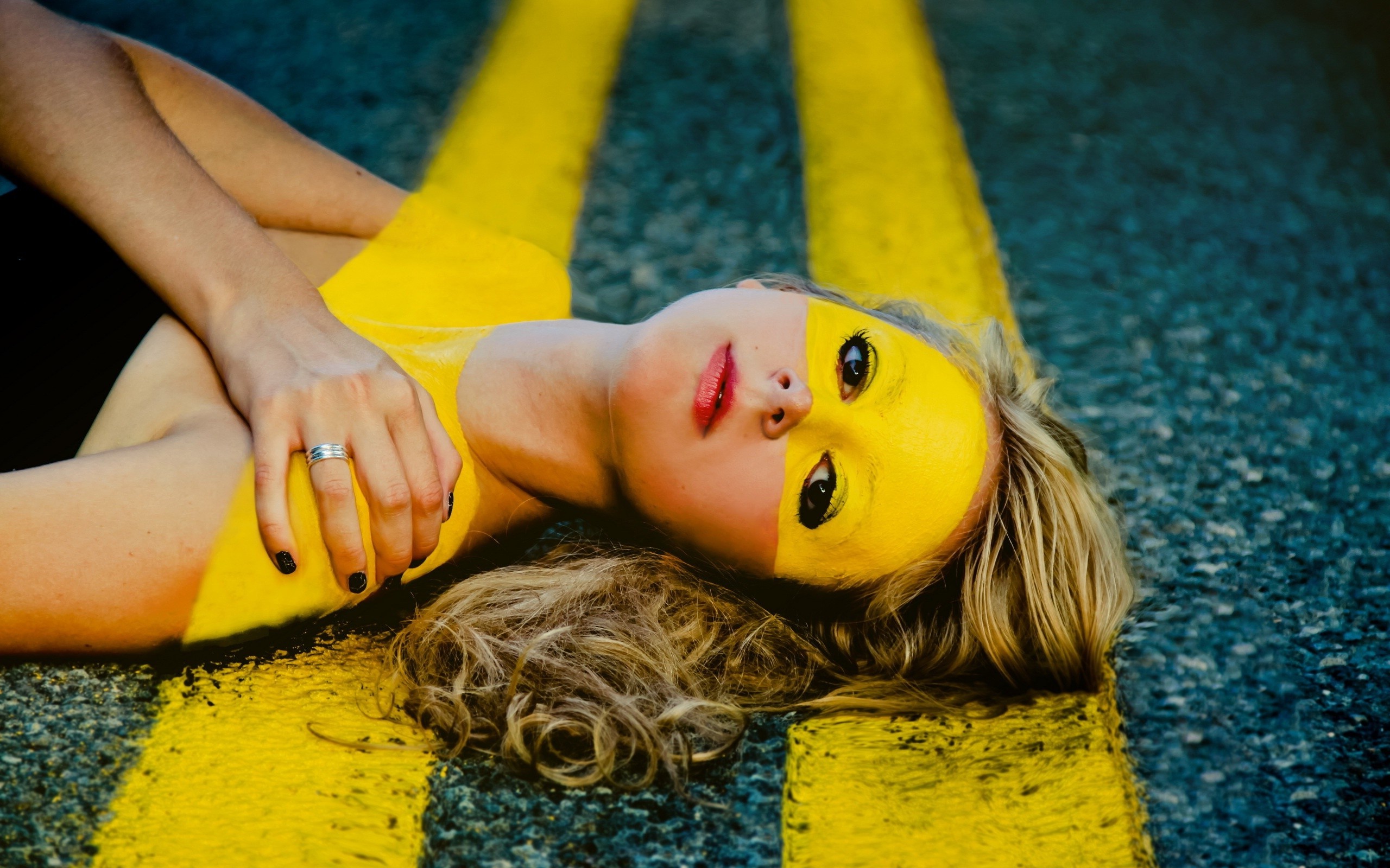 women, Street, Blonde Wallpaper