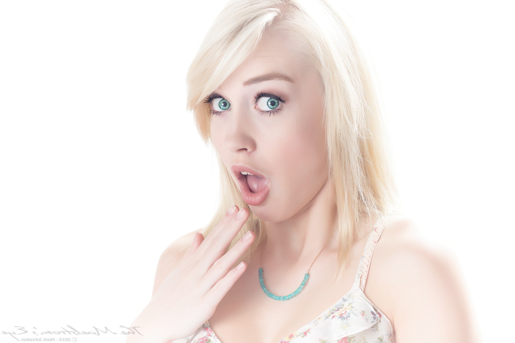 women, Blonde, Closeup, Face, Open Mouth, Simple Background, Green Eyes Wallpaper