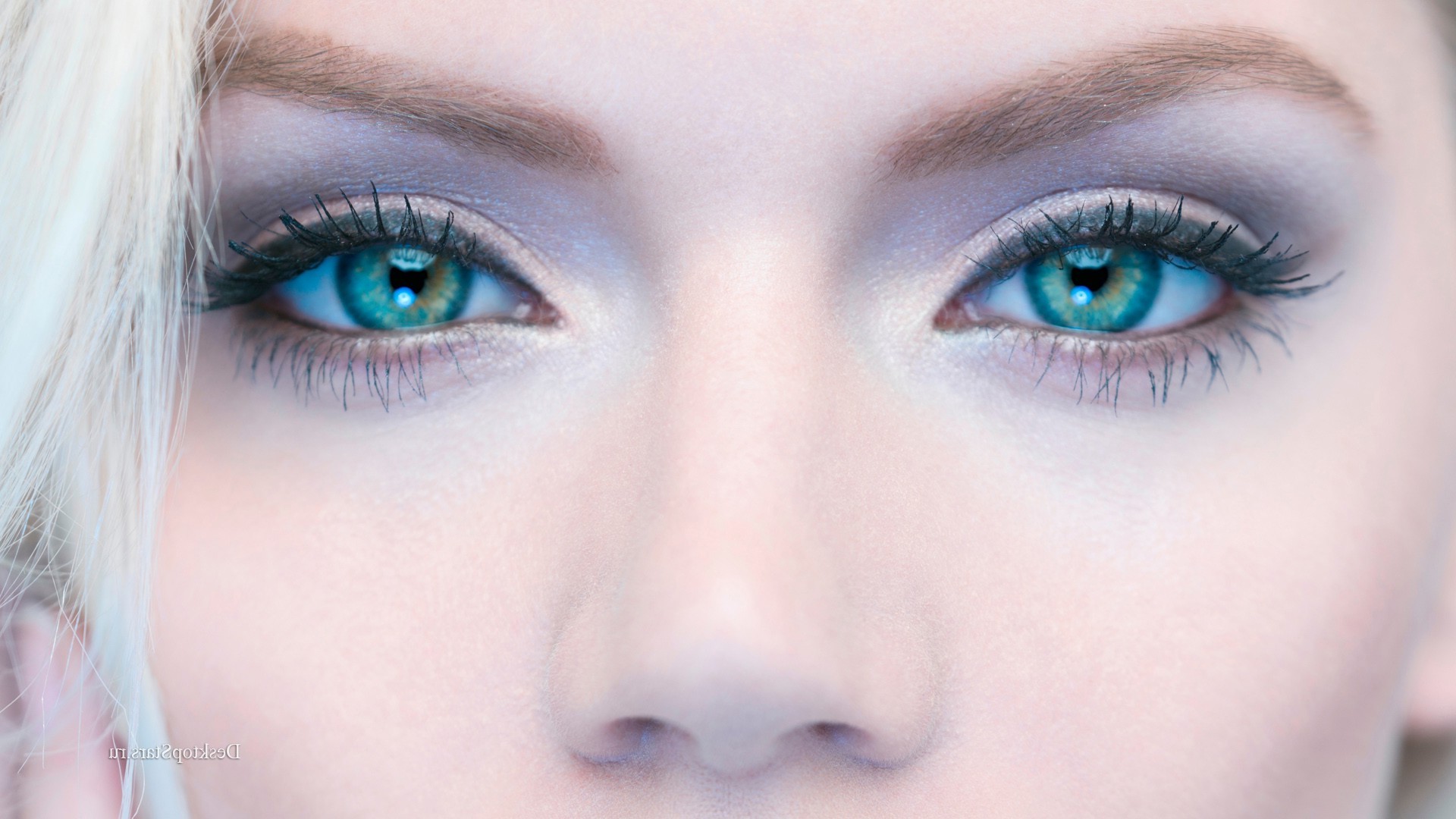 Martina Dimitrova, Blonde, Green Eyes, Model, Bulgaria, Face, Closeup Wallpaper
