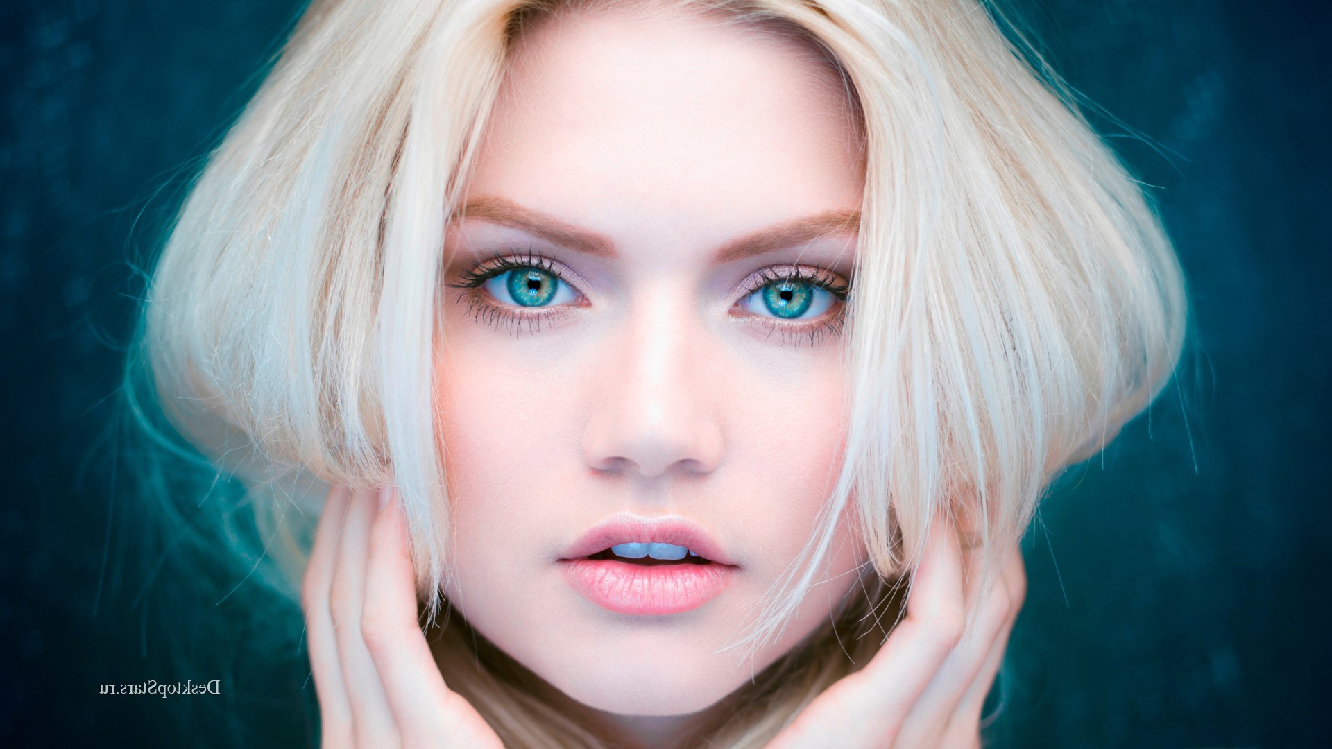 Martina Dimitrova Blonde Model Bulgaria Face Closeup