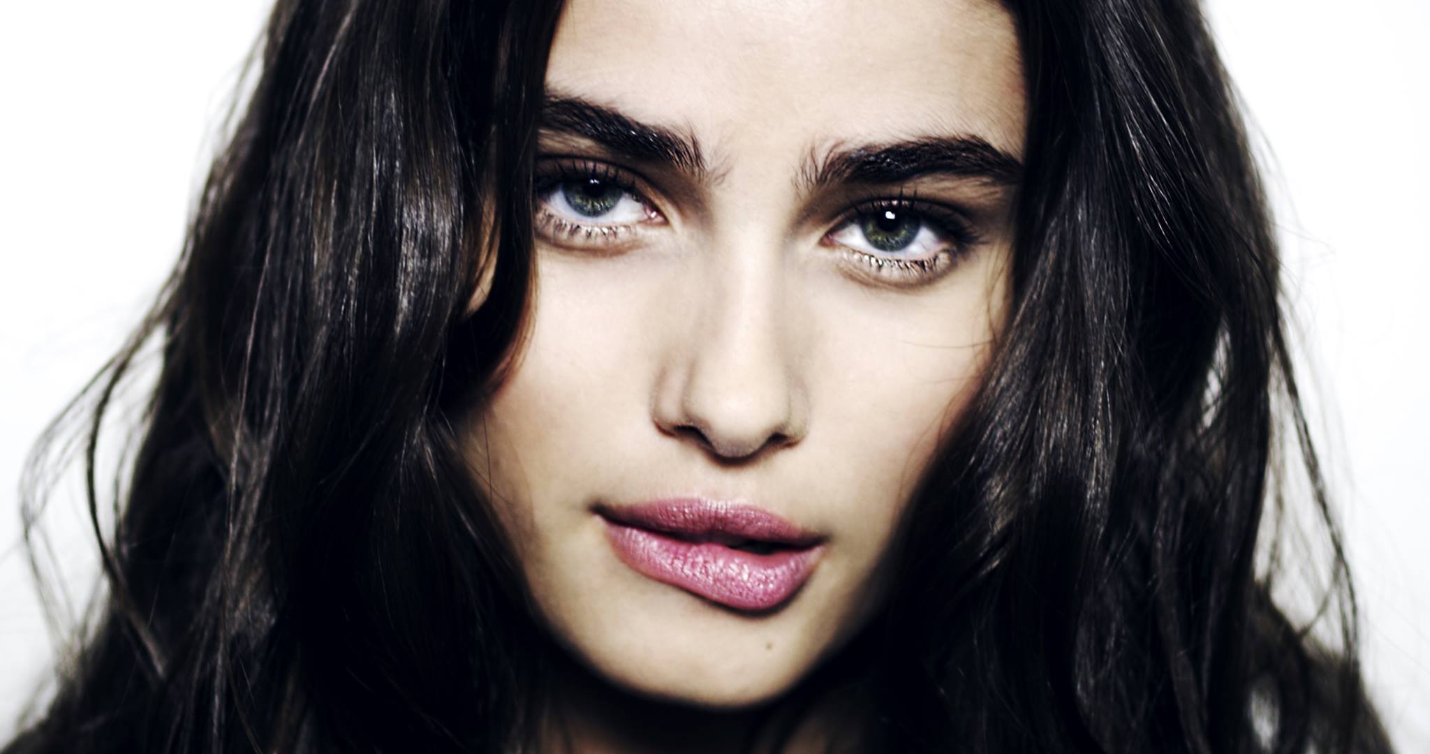 Taylor Mary Hill, Taylor Hill Wallpaper