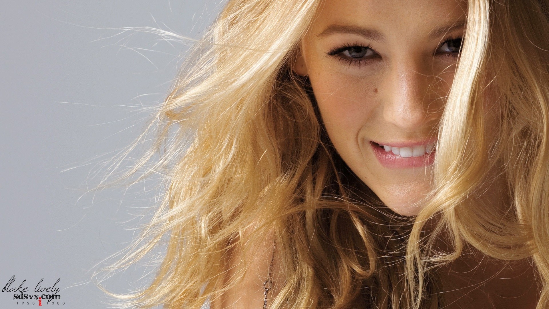 Blake Lively Blonde Face Curly Hair Biting Lip Women Wallpapers Hd