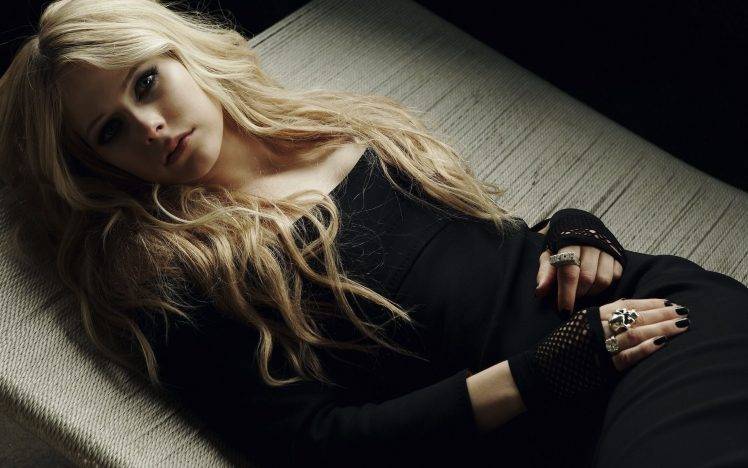 Avril Lavigne Women Singer Blonde Gothic Black Dress