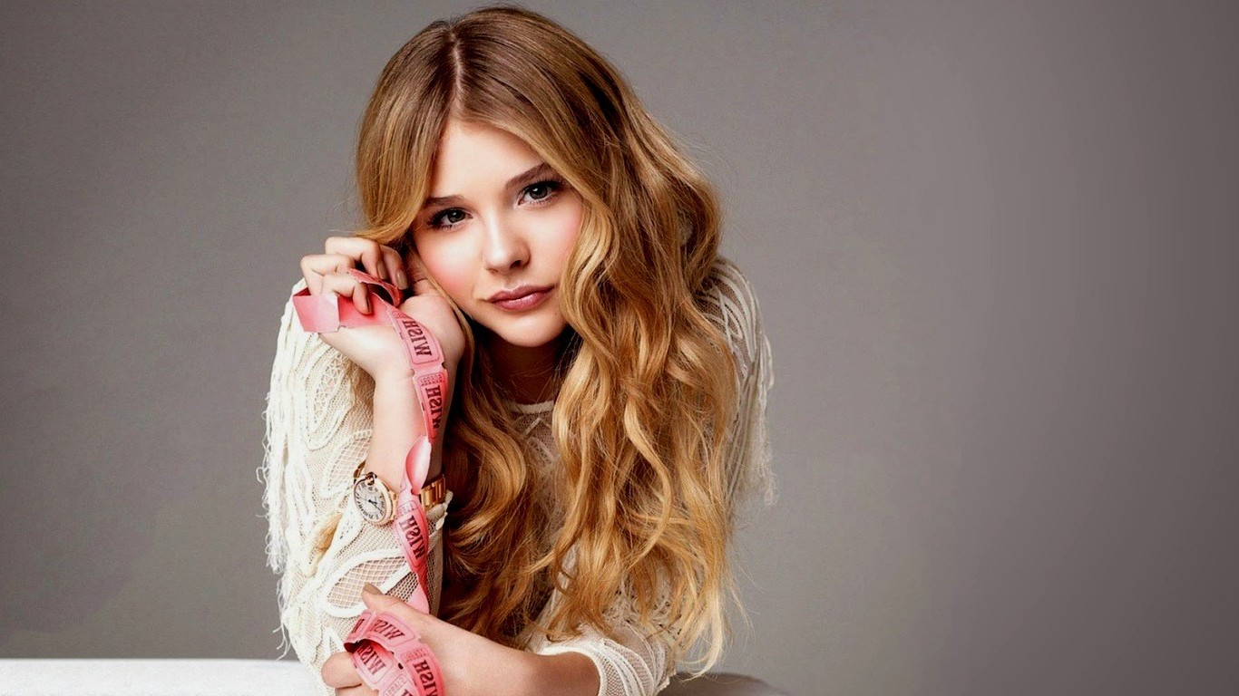 Chloë Grace Moretz Wallpaper