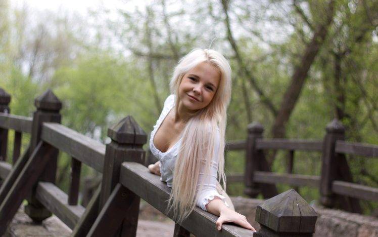 Katerina Kozlova Monroe Blonde Women Pornstar Hair Long Hair Women Outdoors Cleavage