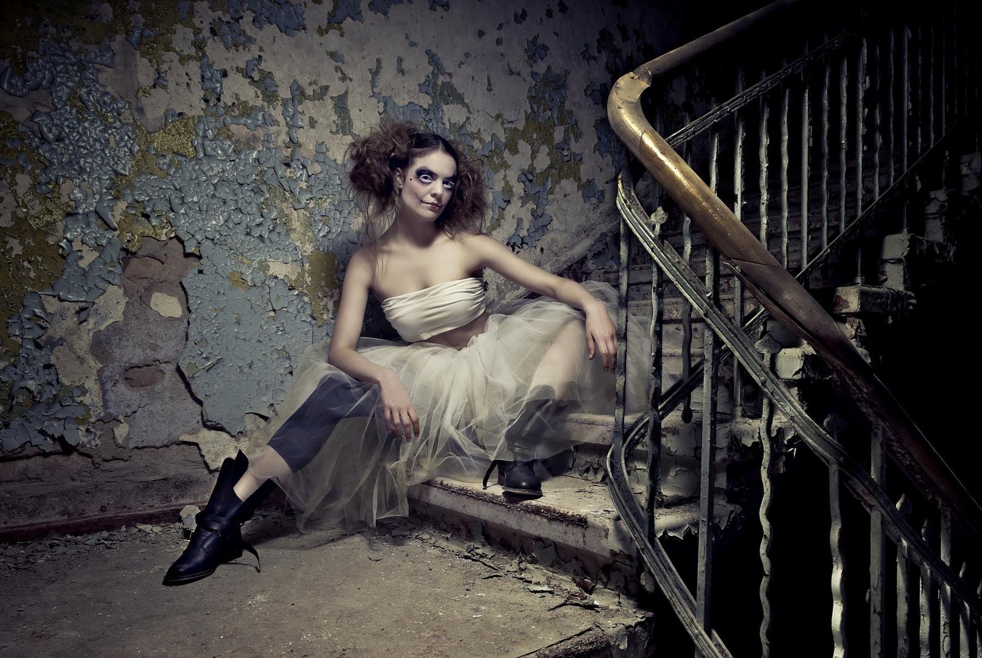 stairs, Ruin, Women, Model Wallpaper