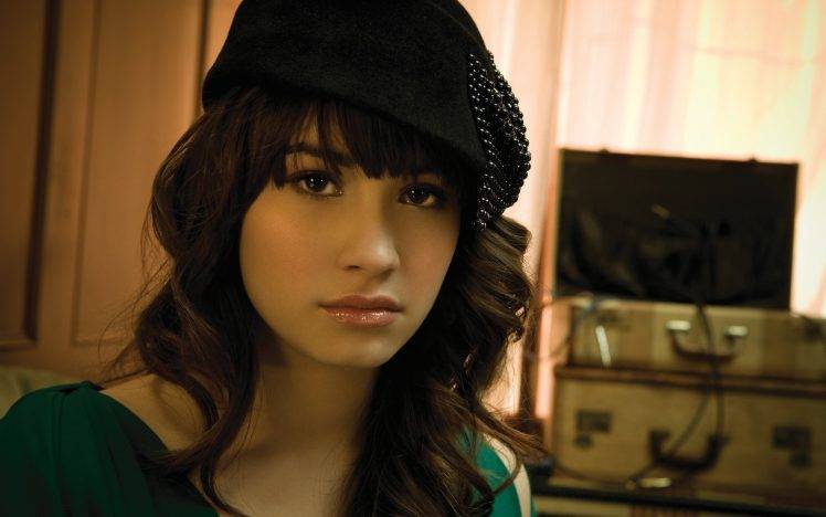 Demi Lovato, Women, Brunette, Bangs, Hat, Face, Long Hair, Brown Eyes HD Wallpaper Desktop Background