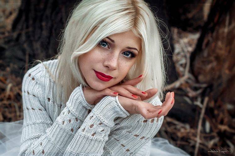 women, Model, Blonde, Face, Portrait, Blue Eyes, Red Lipstick, Freckles, Painted Nails, Darya Chebakova HD Wallpaper Desktop Background