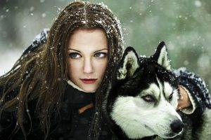 women, Brunette, Blue Eyes, Red Lipstick, Animals, Wolf, Snow, Winter
