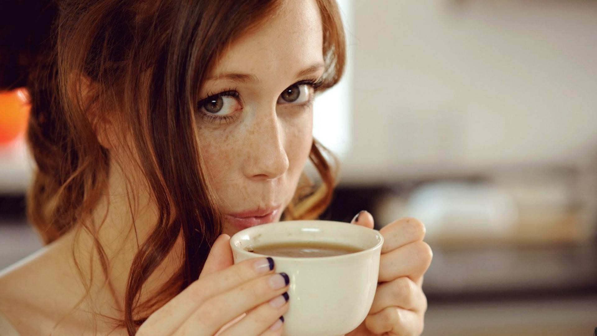 women, Model, Redhead, Long Hair, Looking At Viewer, Face, Portrait, Charlotte Herbert, Chad Suicide, Depth Of Field, Blue Eyes, Cup, Coffee, Drink, Freckles, Blow Wallpaper