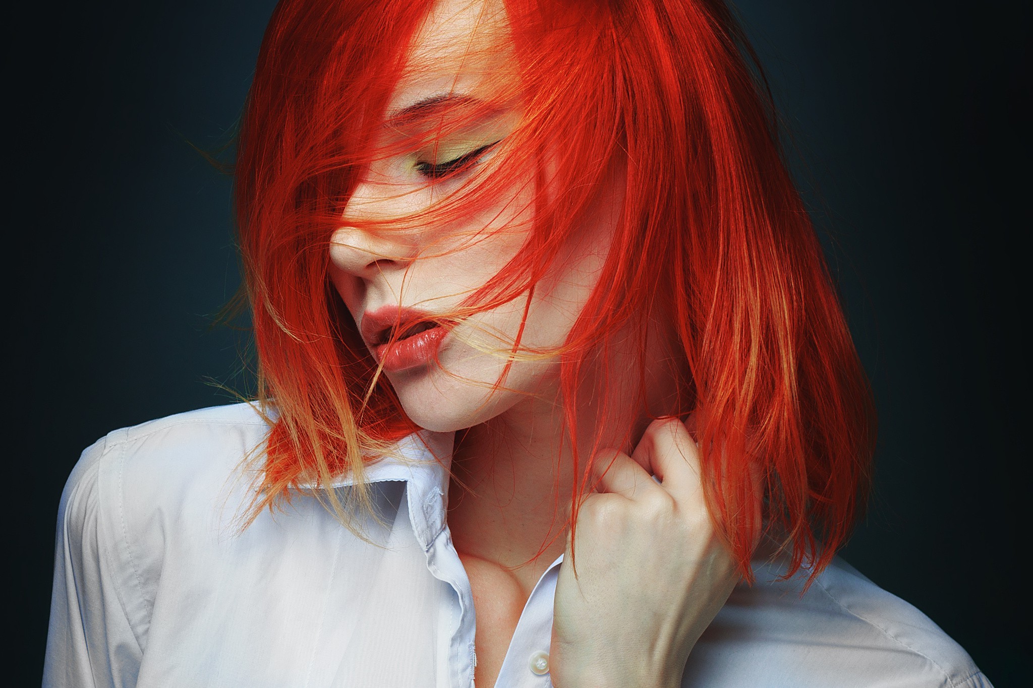 women, Model, Face, Portrait, Redhead, Dyed Hair, Simple Background, Closed Eyes Wallpaper