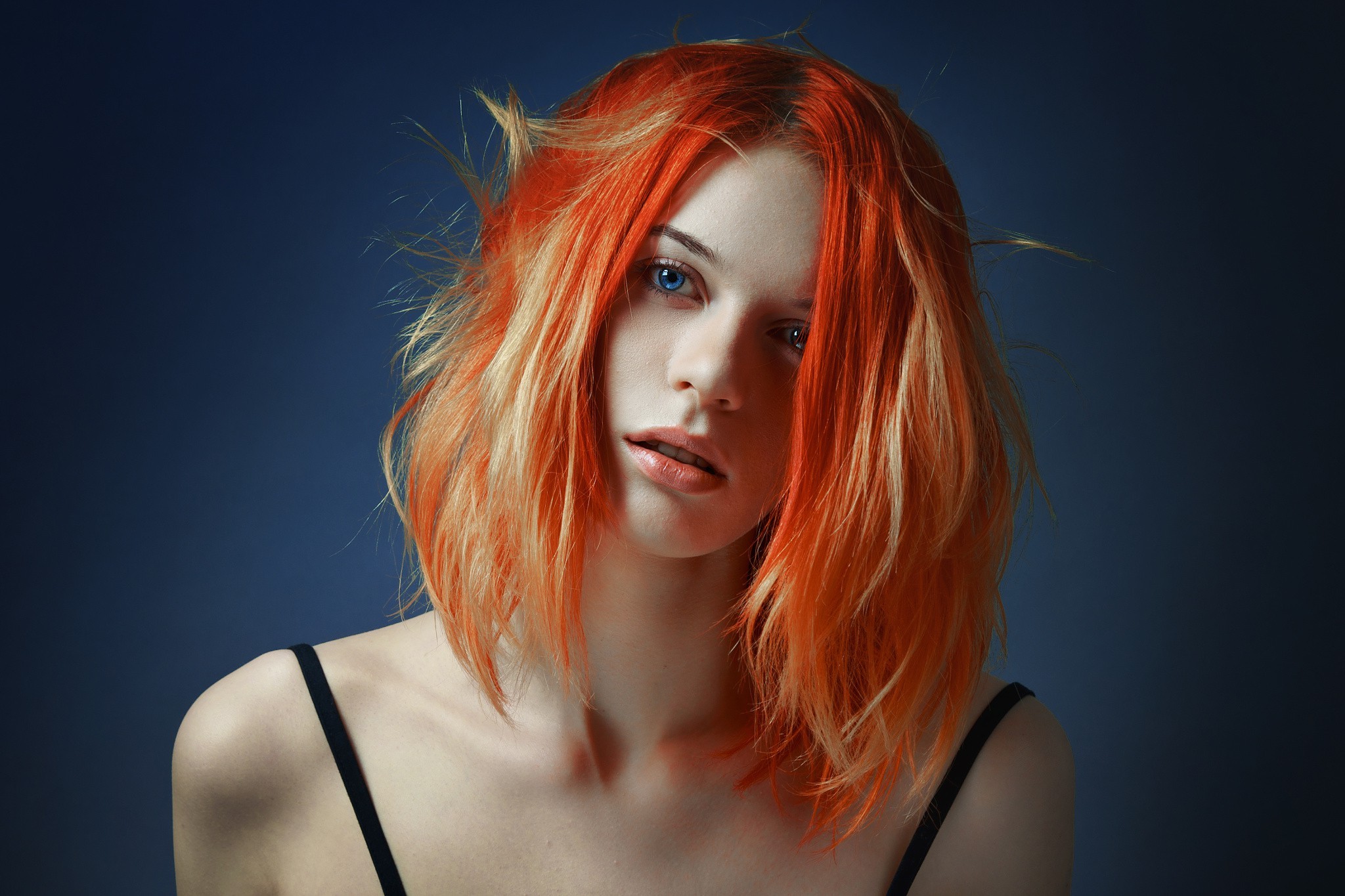 women, Model, Face, Portrait, Redhead, Dyed Hair, Simple Background, Bare Shoulders, Blue Eyes Wallpaper
