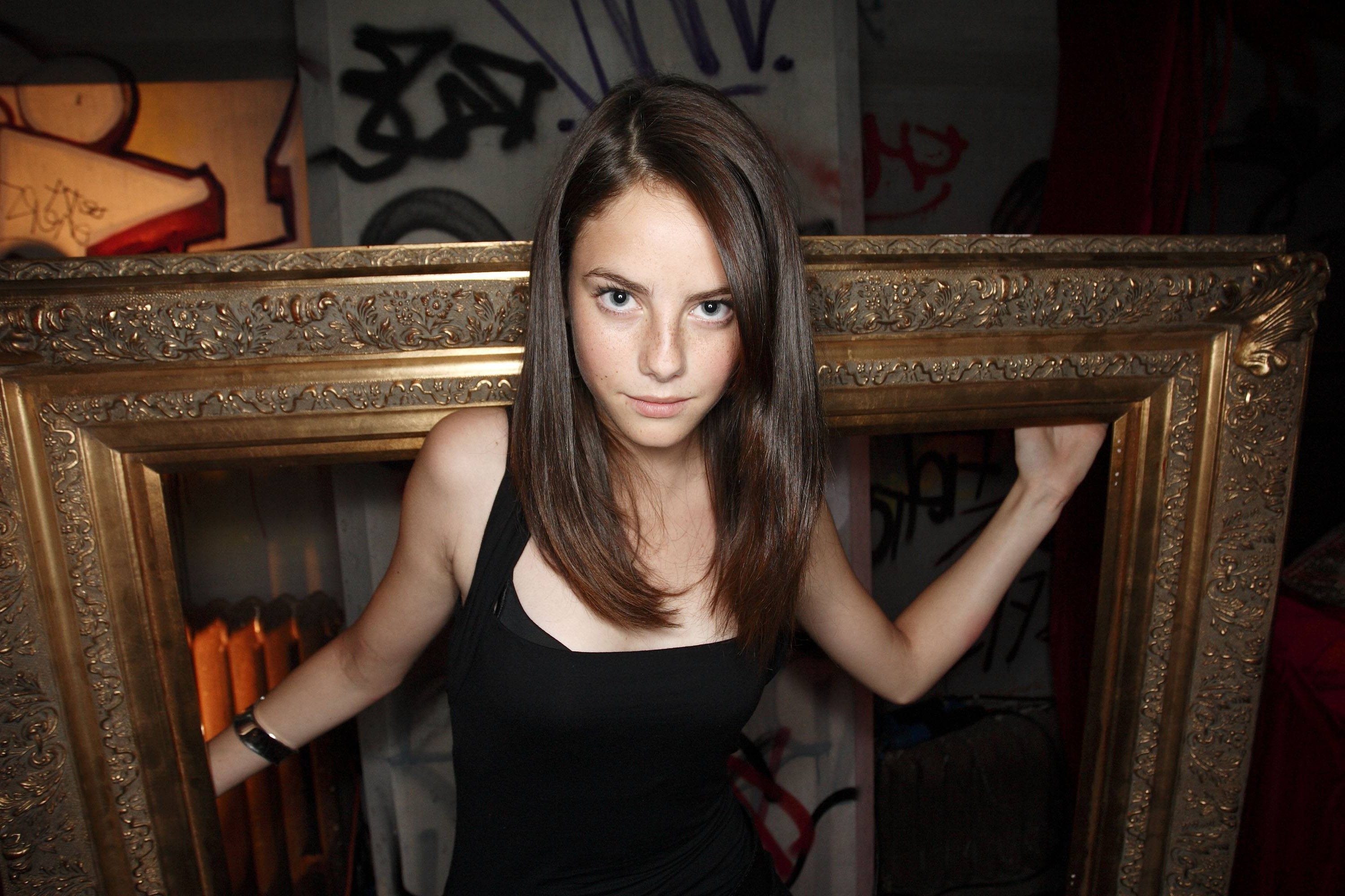 Kaya Scodelario, Women, Actress, Brunette, Celebrity, Looking At Viewer Wallpaper