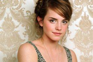 Emma Watson, Actress, Women, Celebrity, Auburn Hair, Portrait, Looking At Viewer