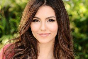 brunette, Actress, Women, Portrait, Looking At Viewer, Smiling, Celebrity, Victoria Justice