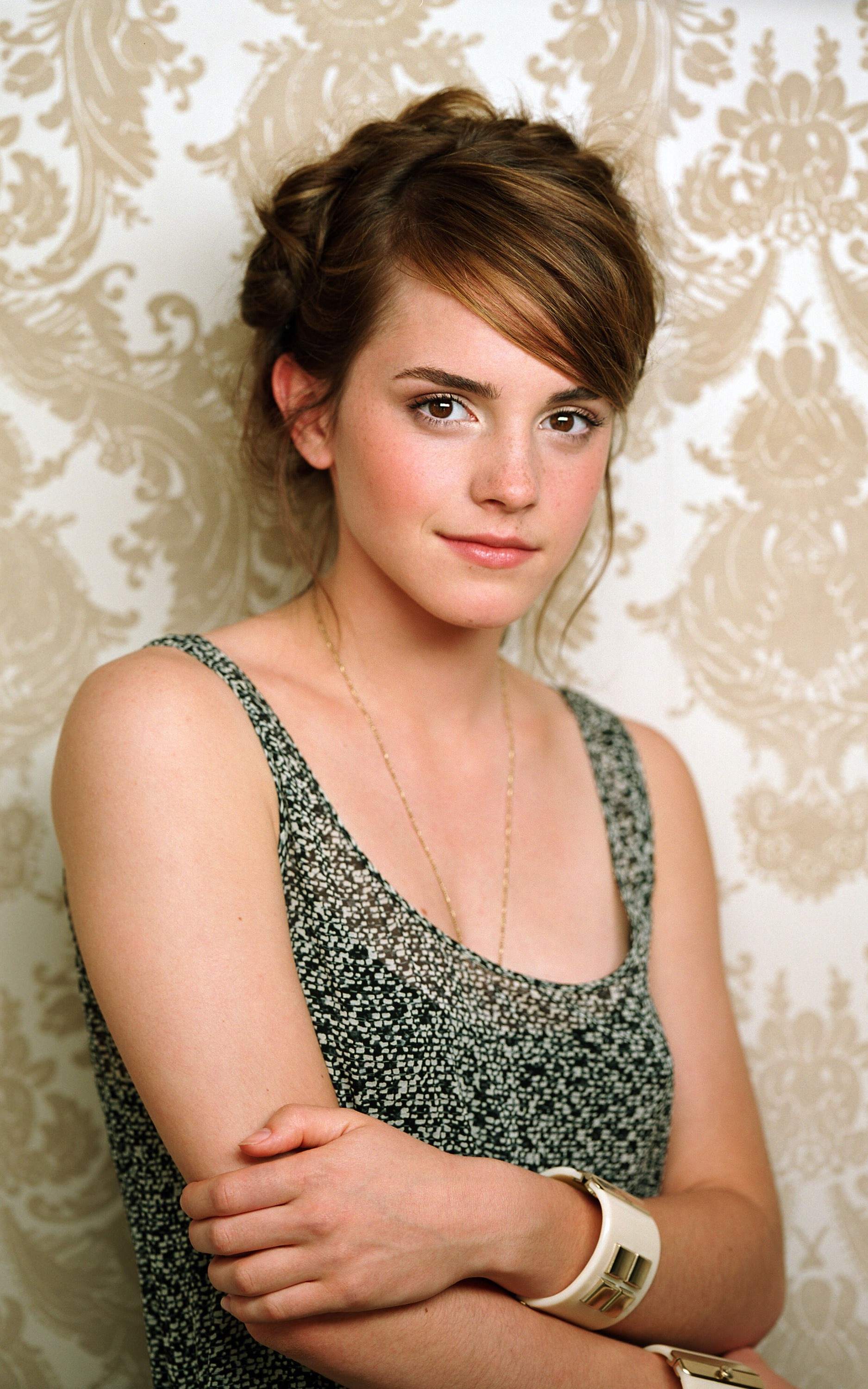 Emma Watson, Celebrity, Actress, Women, Auburn Hair, Portrait Display Wallpaper