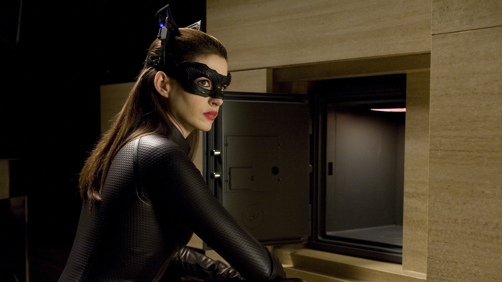 Movies The Dark Knight Rises Catwoman Anne Hathaway Selina Kyle Free