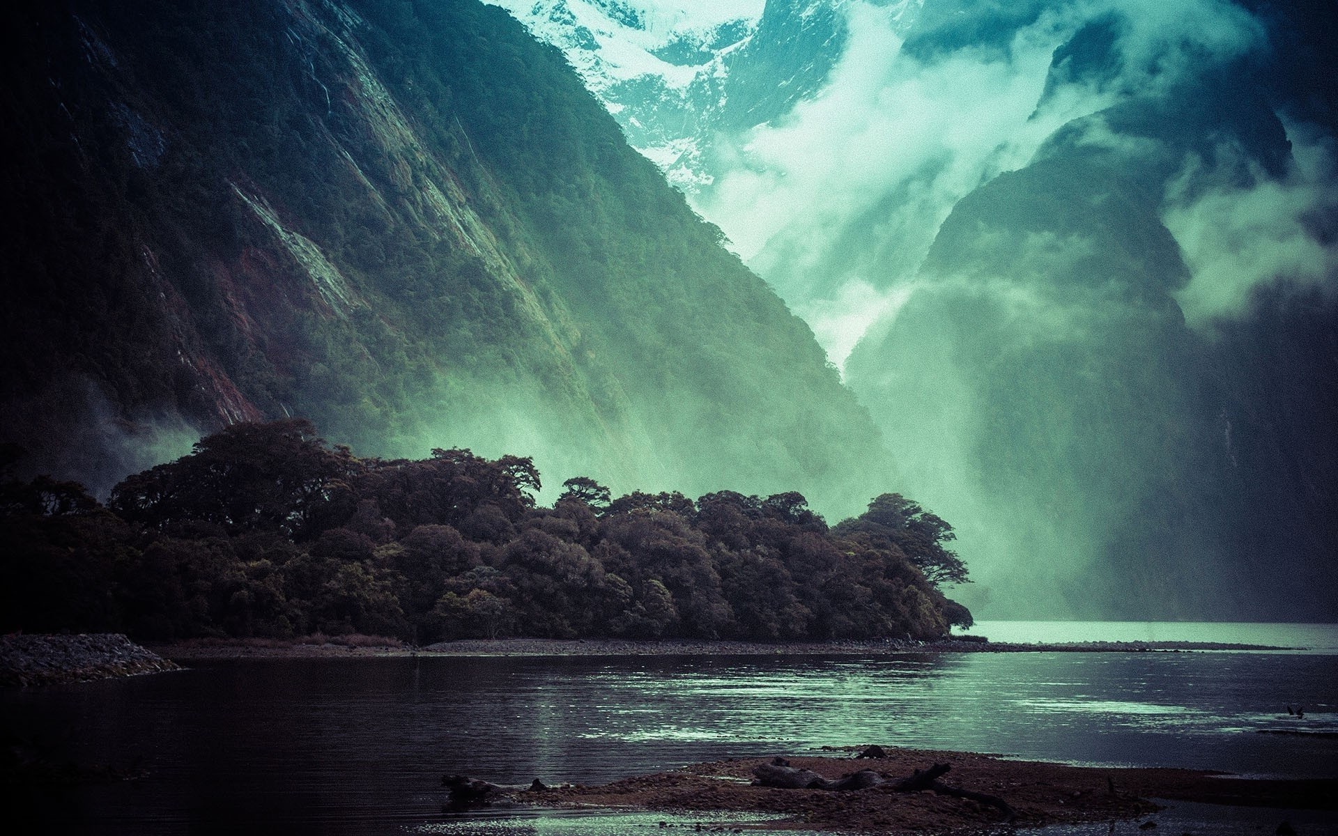 green, Nature, Mountain, Lake, Water Wallpaper