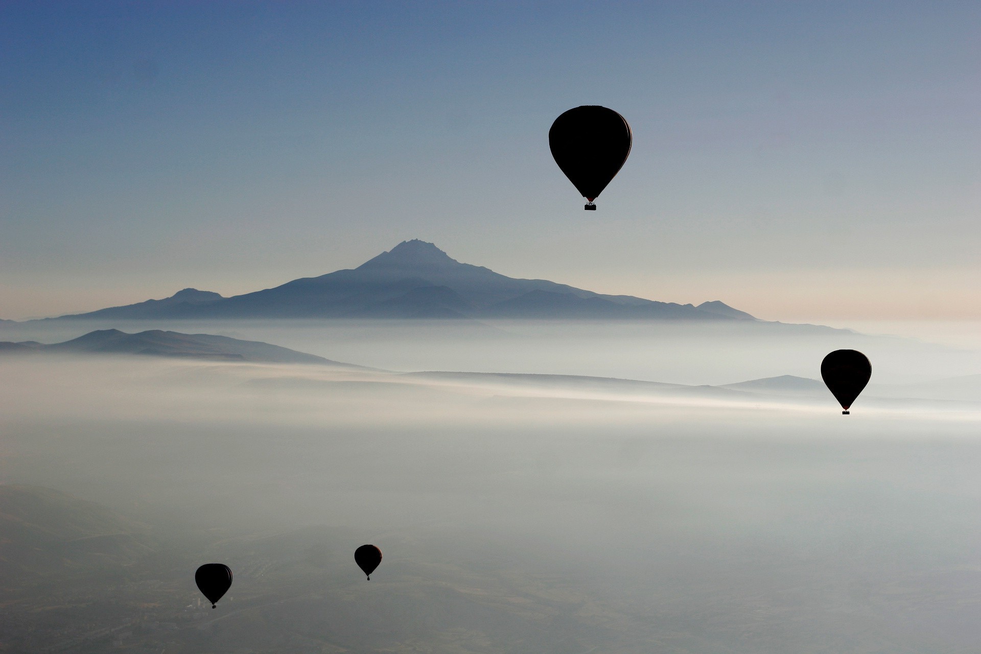 photography, Landscape, Nature, Mountain, Balloons, Hot Air Balloons, Mist Wallpaper