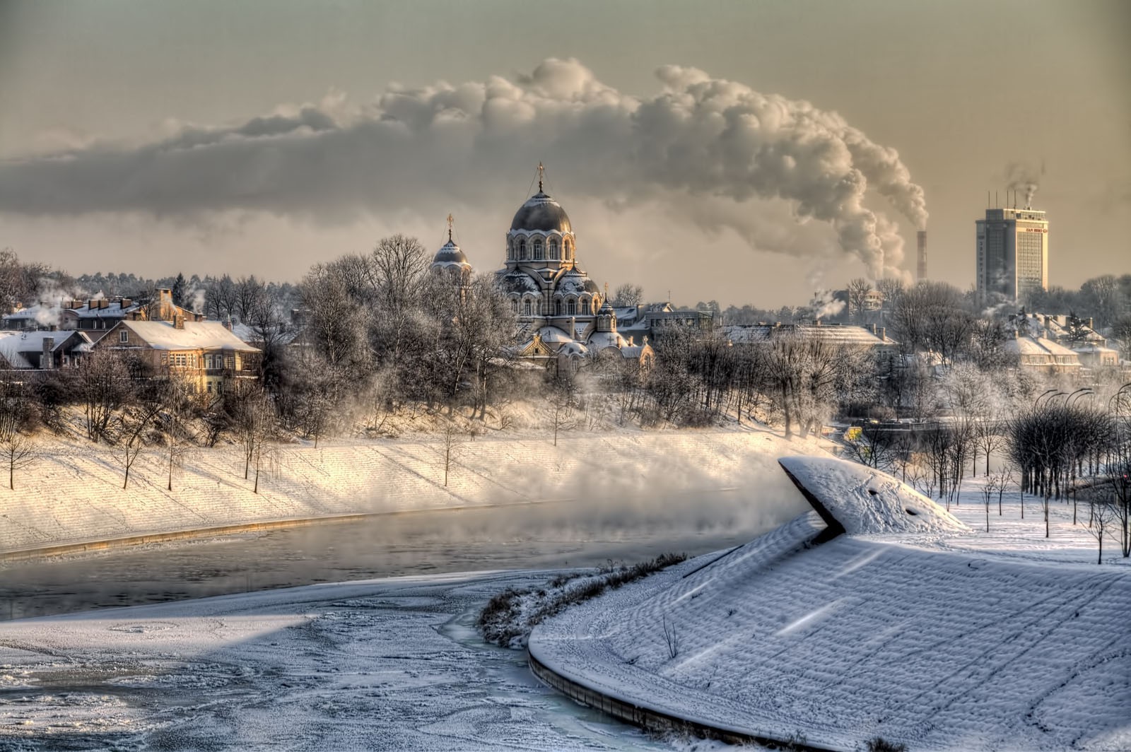 architecture, City, Cityscape, Trees, Building, Lithuania, Landscape, Winter, Snow, Cathedral, Smoke, Chimneys, Frost, Frozen River Wallpaper