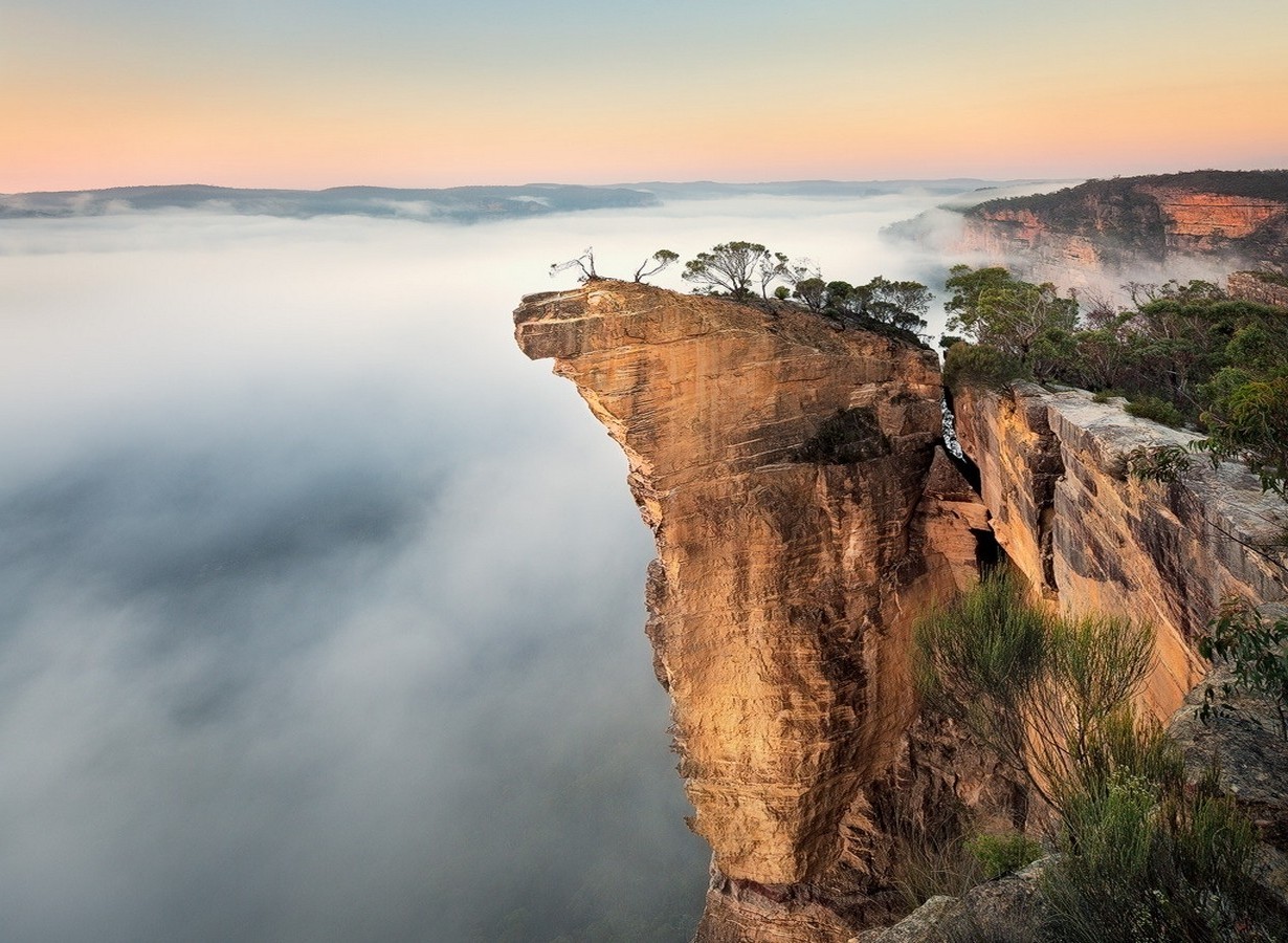 nature, Landscape, Sunrise, Rock, Cliff, Mist, Shrubs, Sunlight, Australia Wallpaper