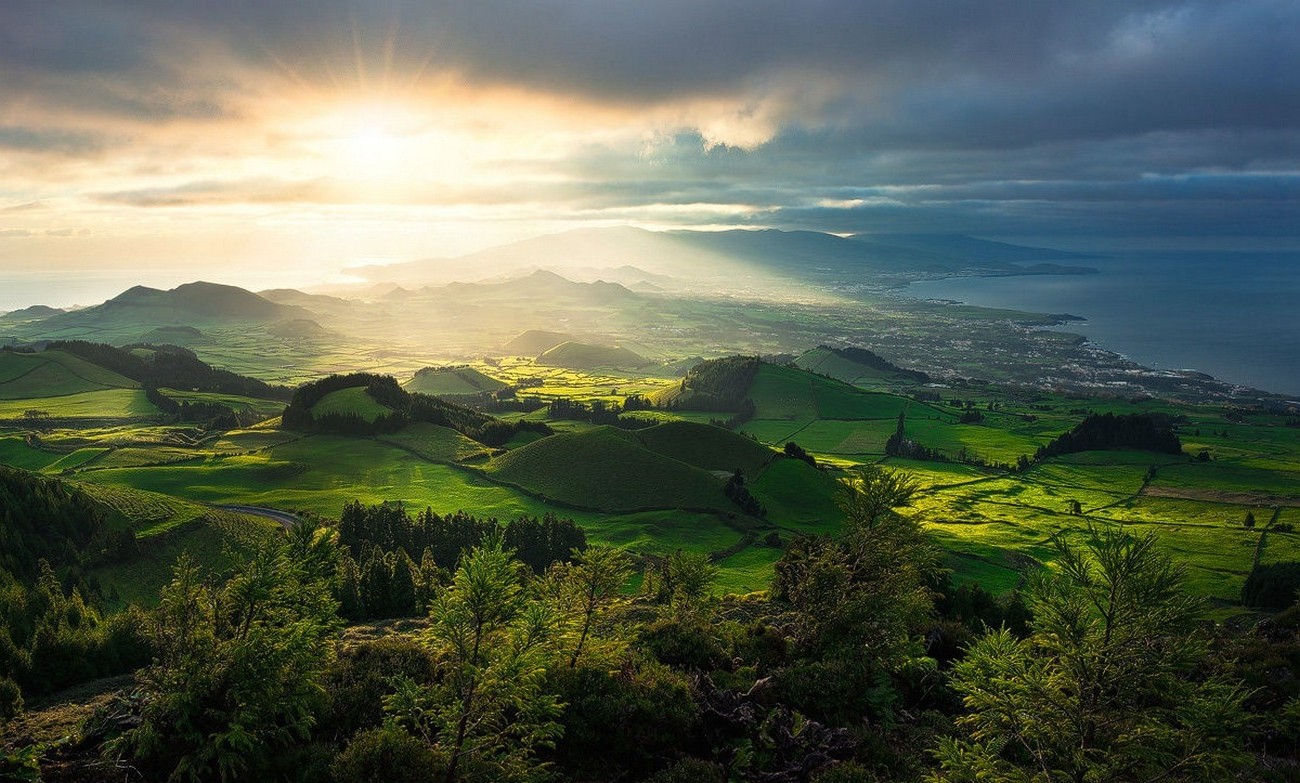 nature, Photography, Landscape, Sunrise, Hills, Trees, Green, Field, Clouds, Sunlight, Town, Sea, Island, Azores Wallpaper