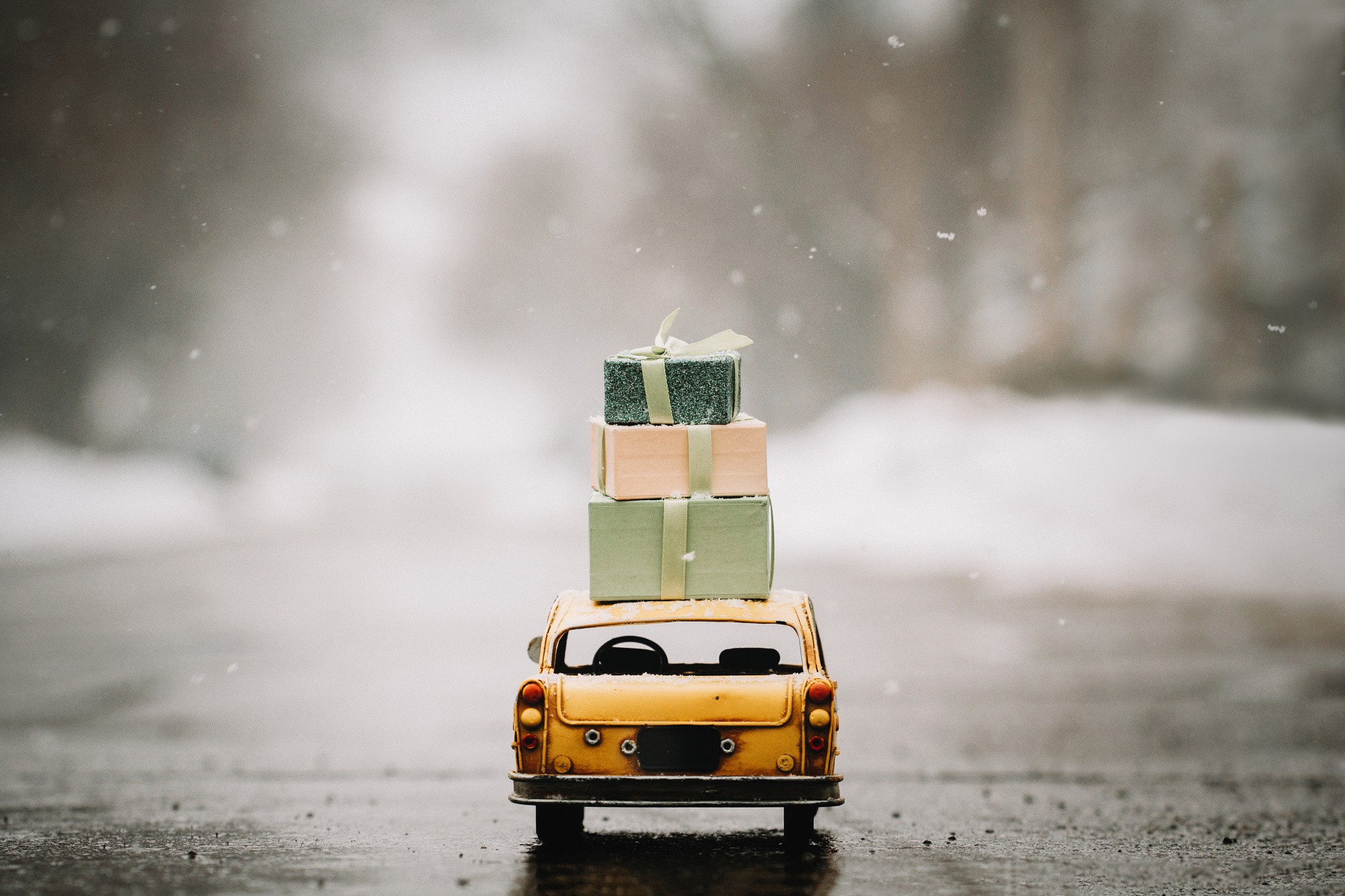 miniatures, Snow, Presents, Car Wallpaper