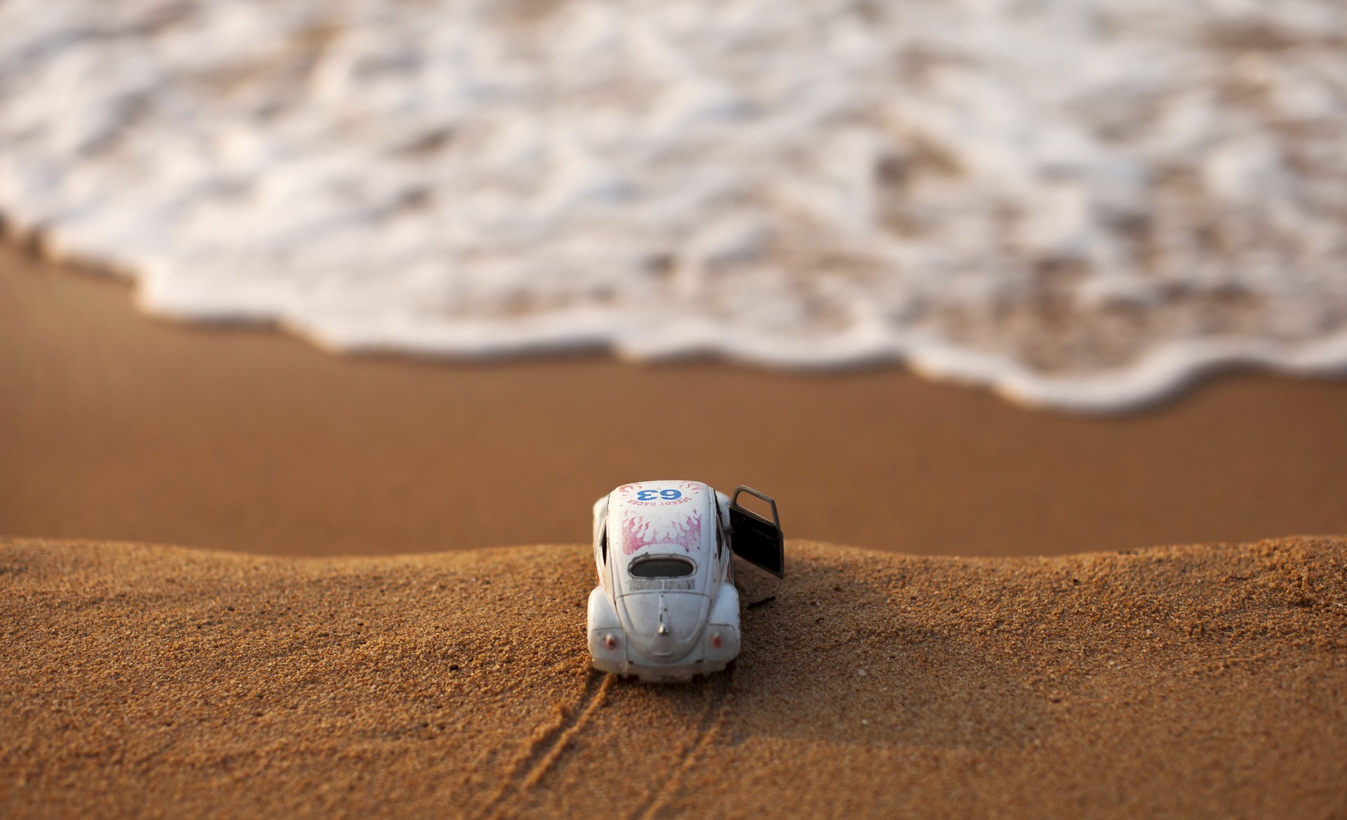 beach, Water, Toys, Macro, Car, Volkswagen Beetle Wallpaper