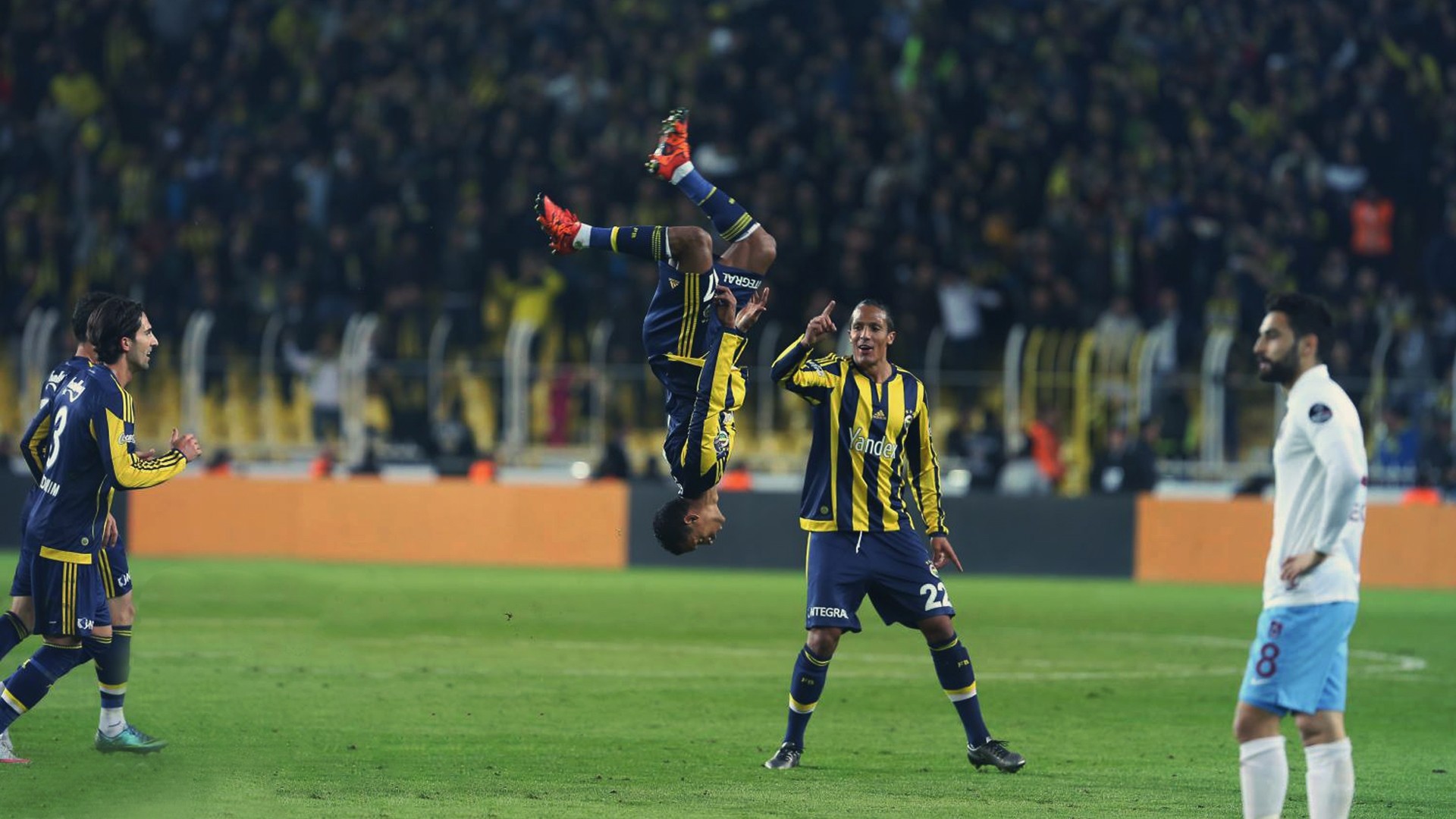 Nani, Footballers, Fenerbahçe, Backflip, Turkey, Soccer Wallpaper