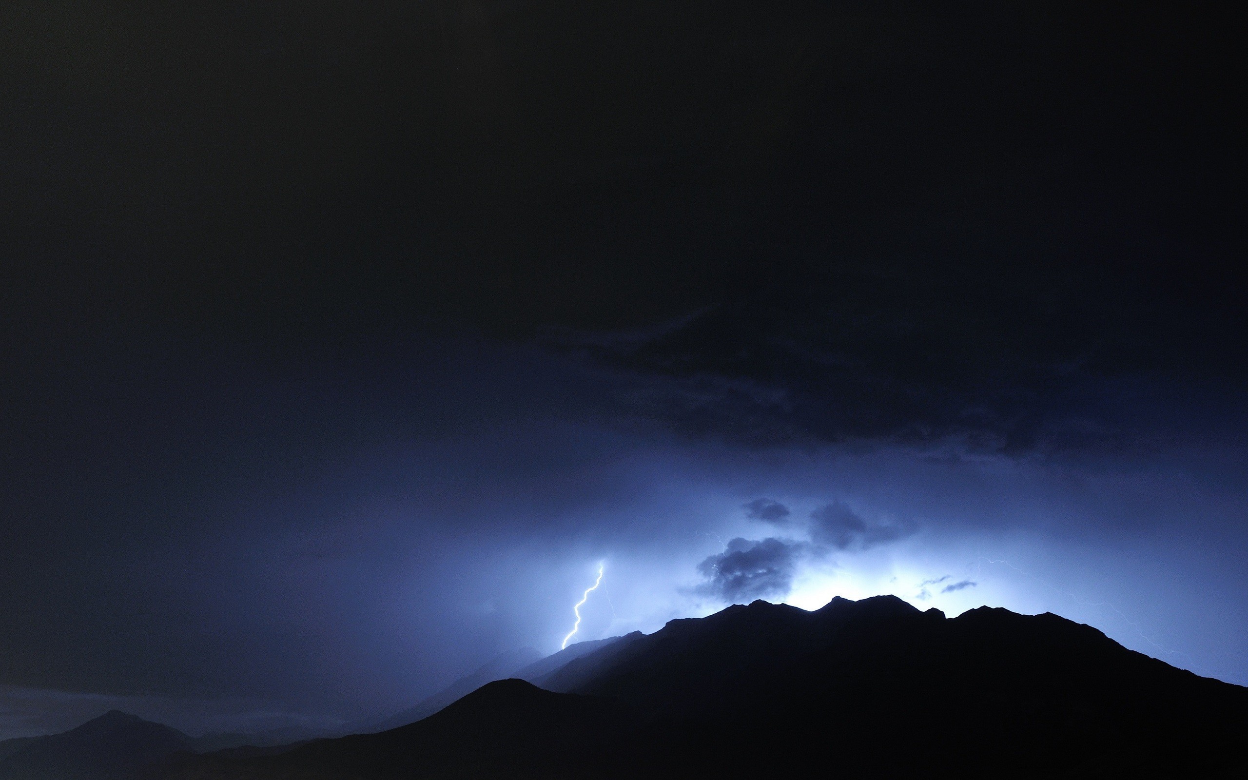 photography, Nature, Landscape, Mountain, Hill, Storm, Lightning Wallpaper