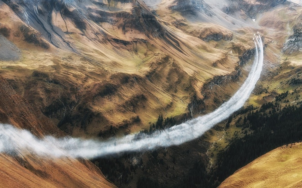 landscape, Nature, Mountain, Valley, Air Force, Flying, Aerial View, River, Mountain Pass, Alps, Smoke, Airplane Wallpaper