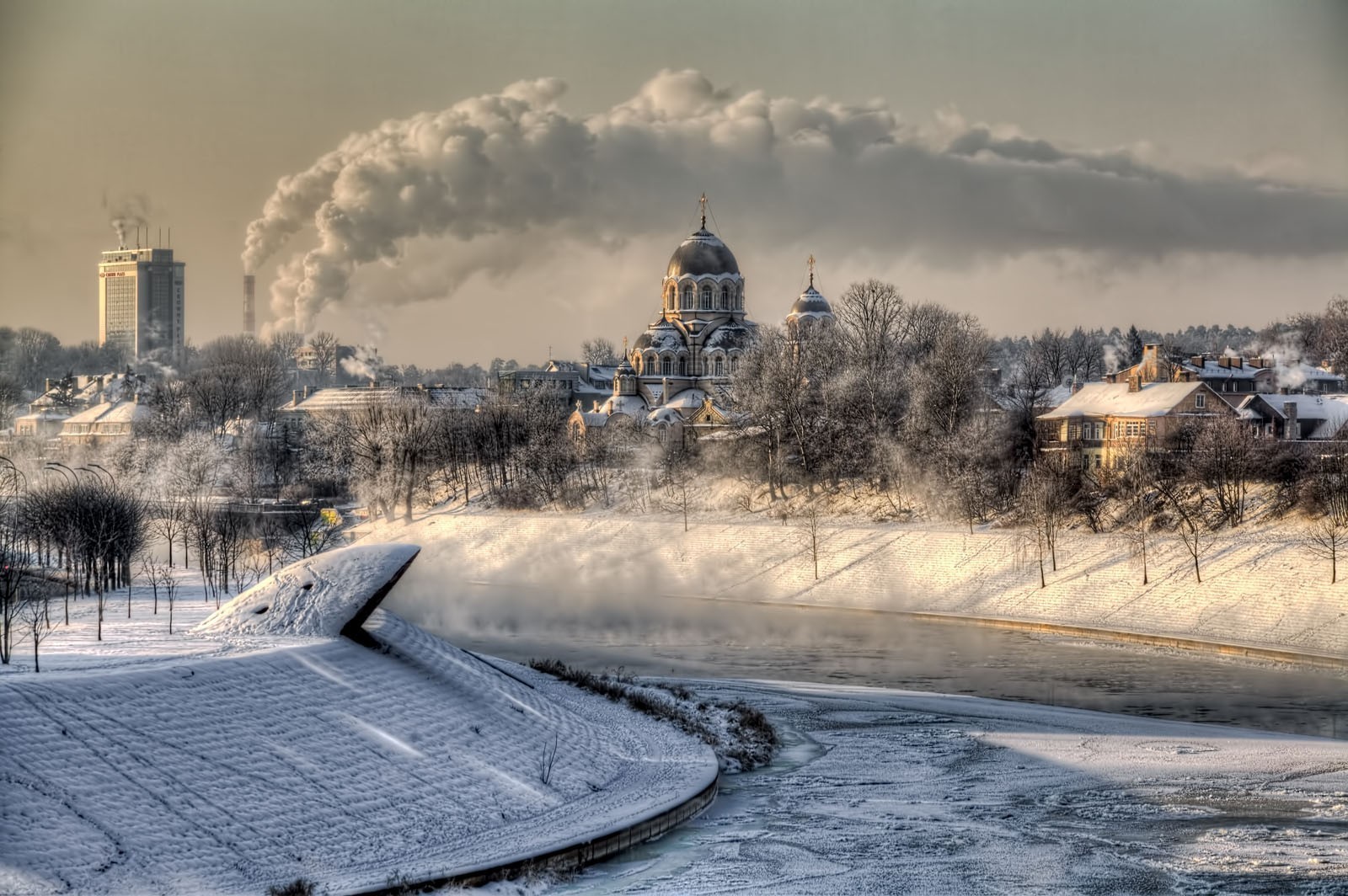 architecture, City, Cityscape, Trees, Building, Lithuania, Landscape, Winter, Snow, Cathedral, Smoke, Chimneys, Frost, Frozen River Wallpaper
